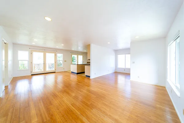 $890,000 | 955 Kukuau Street, Hilo, HI 96720