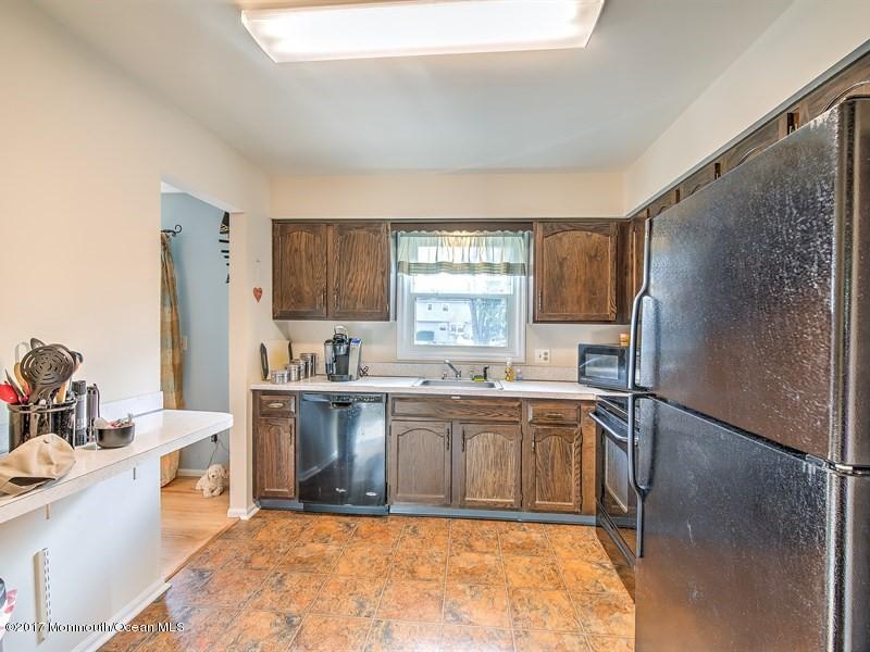 1261 Herkimer Road Brick, NJ 08724 - Photo 8 of 25 008_KITCHEN