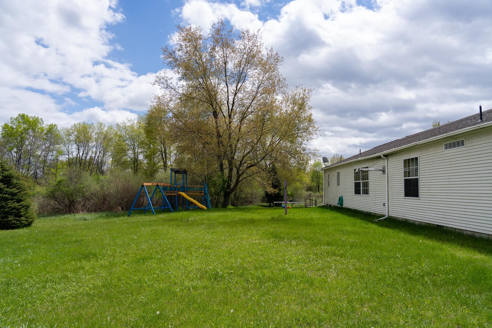464 North Rolland Road Weidman, MI 48893 - Photo 11 of 70