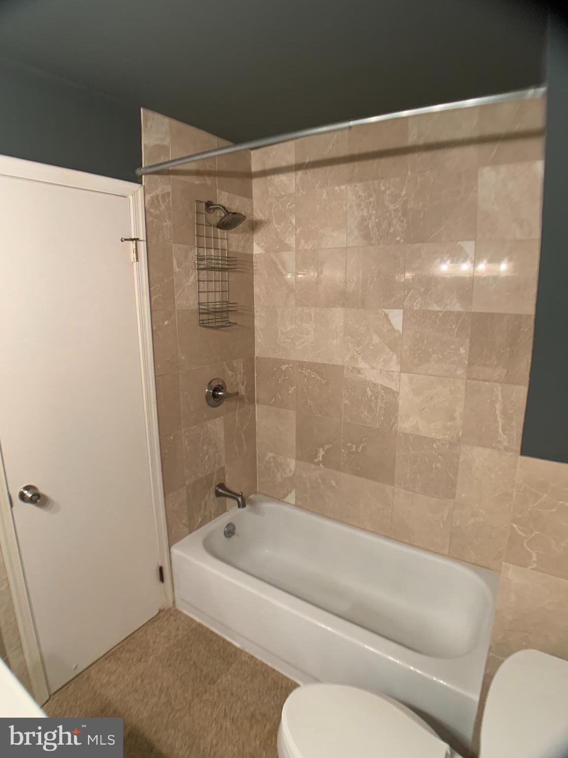 7925 Ridge Avenue, Unit 28 Philadelphia, PA 19128 - Photo 35 of 39 Upstairs Bathroom