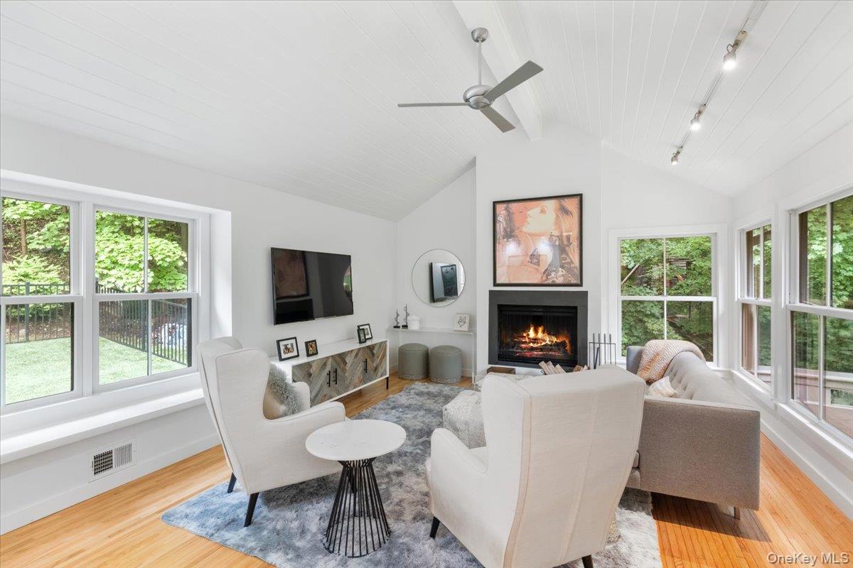 24 Half Mile Road Armonk, NY 10504 - Photo 5 of 30
