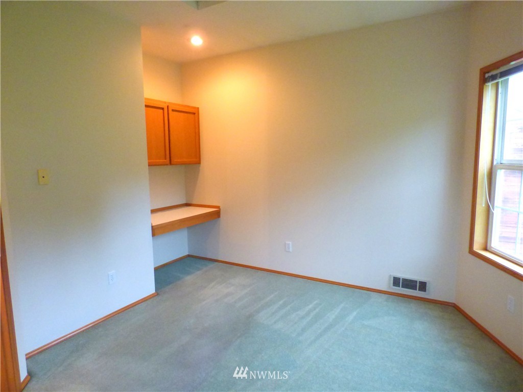 908 High Road Camano Island, WA 98282 - Photo 13 of 19 Gallery Image 13
