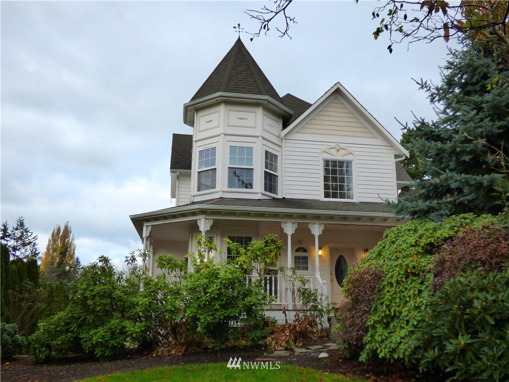 908 High Road Camano Island, WA 98282 - Photo 6 of 19 Gallery Image 6
