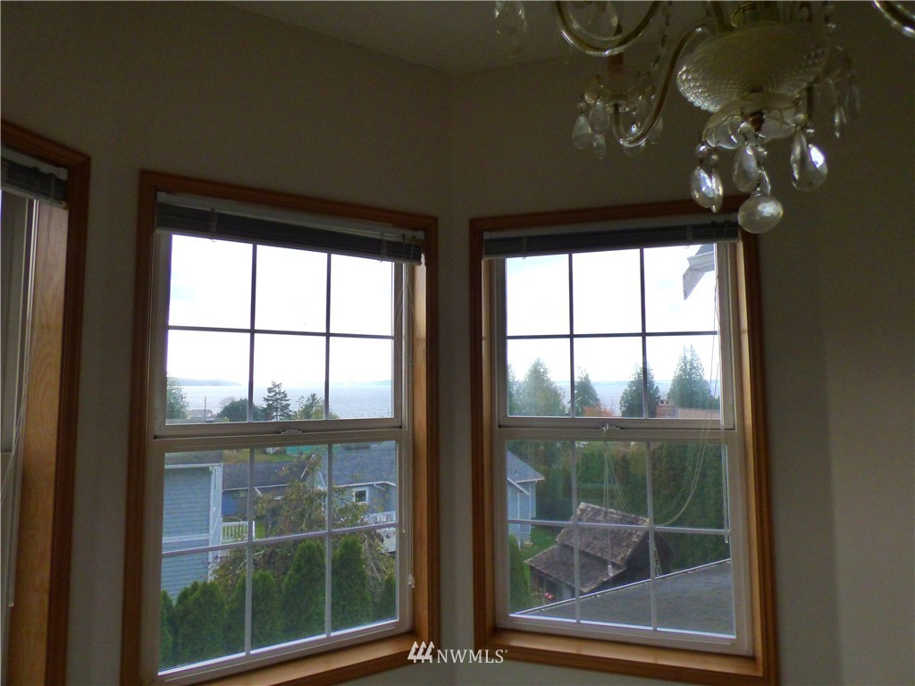 908 High Road Camano Island, WA 98282 - Photo 9 of 19 Gallery Image 9