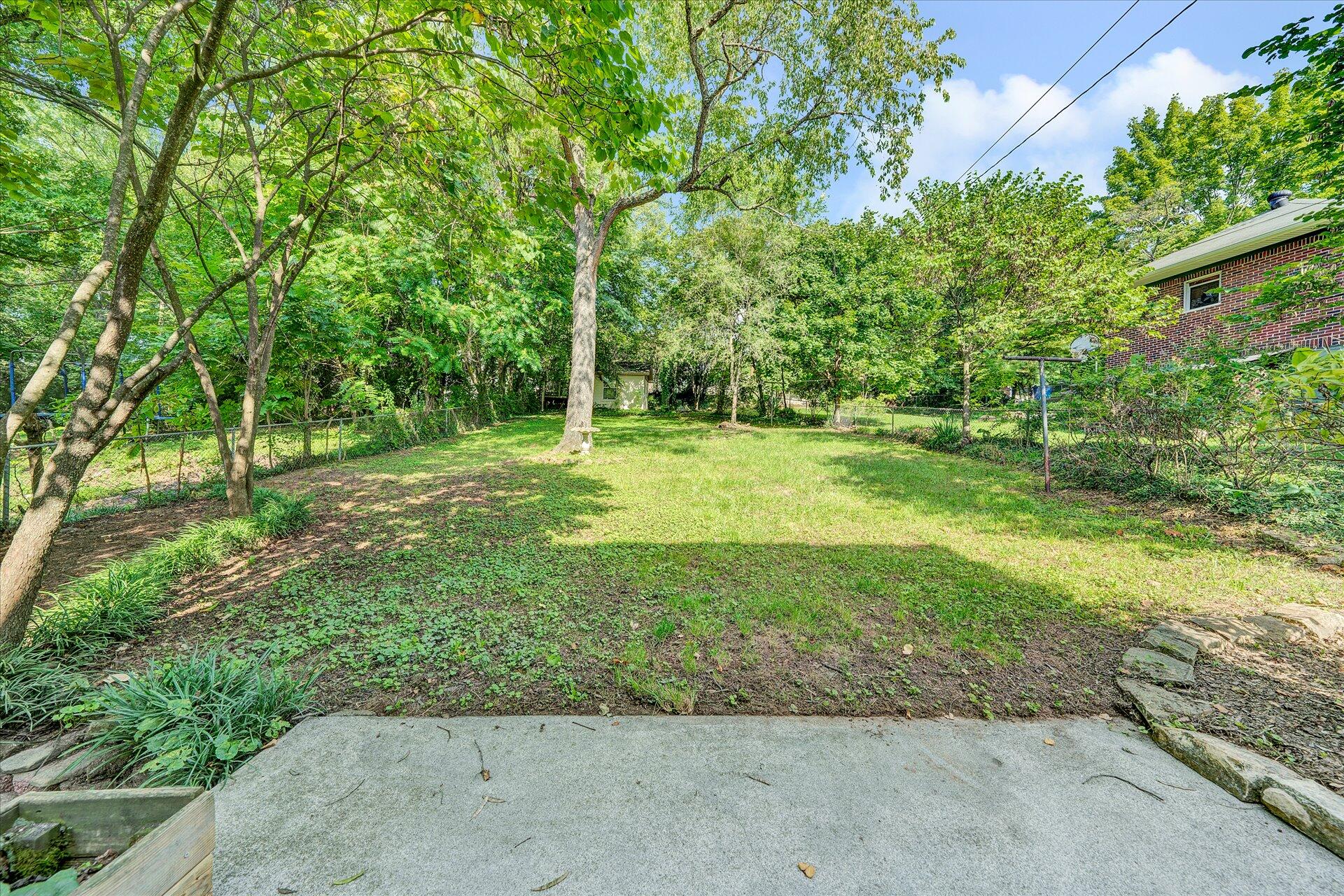 1905 Arlington Road Southwest Roanoke, VA 24015 - Photo 28 of 30 25-DSC00055
