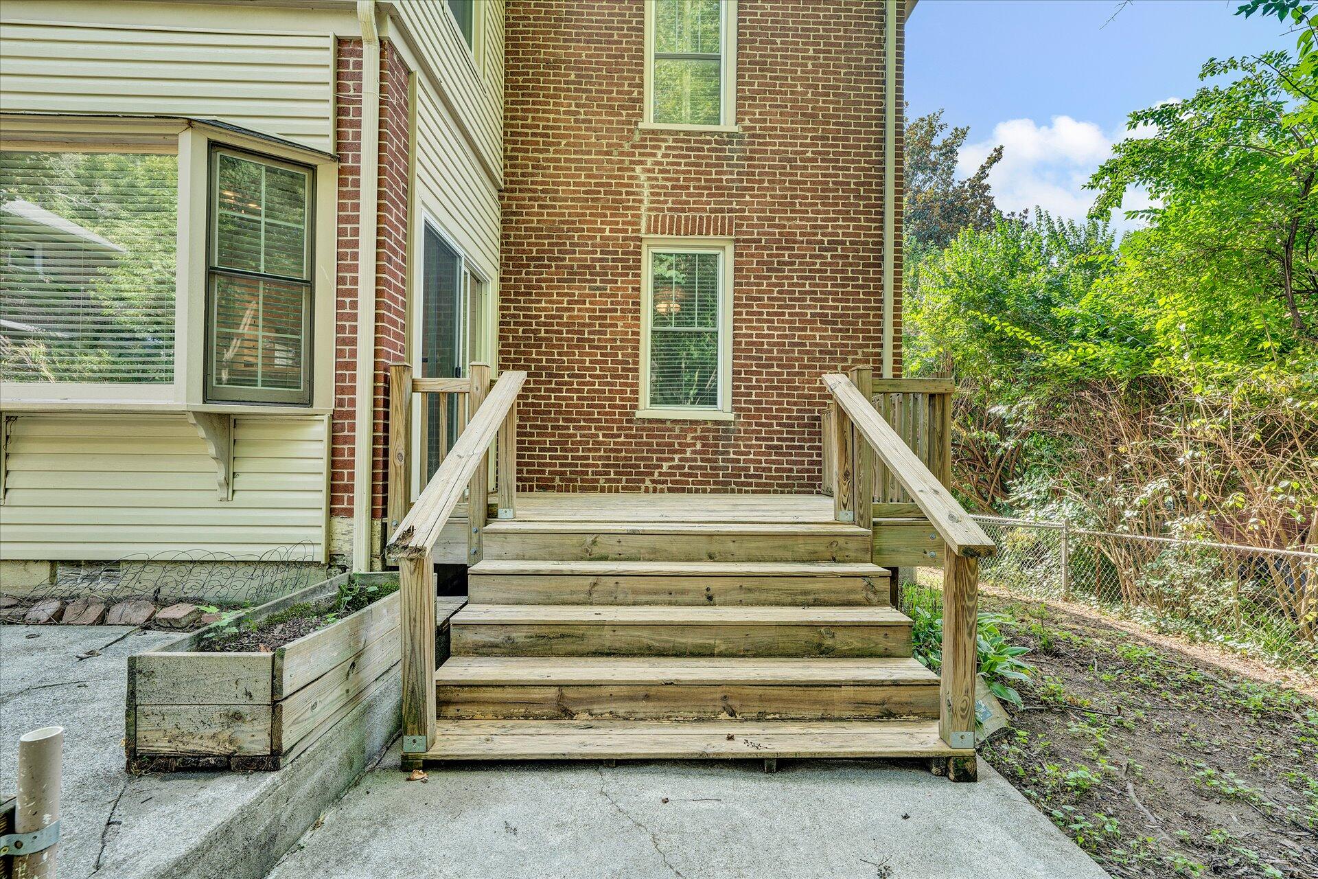 1905 Arlington Road Southwest Roanoke, VA 24015 - Photo 30 of 30 27-DSC00061