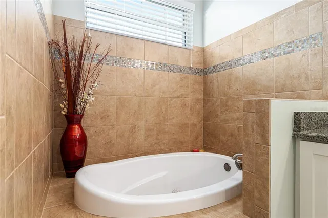 $430,000 | 1095 Northwest 45th Place, Ocala, FL 34475