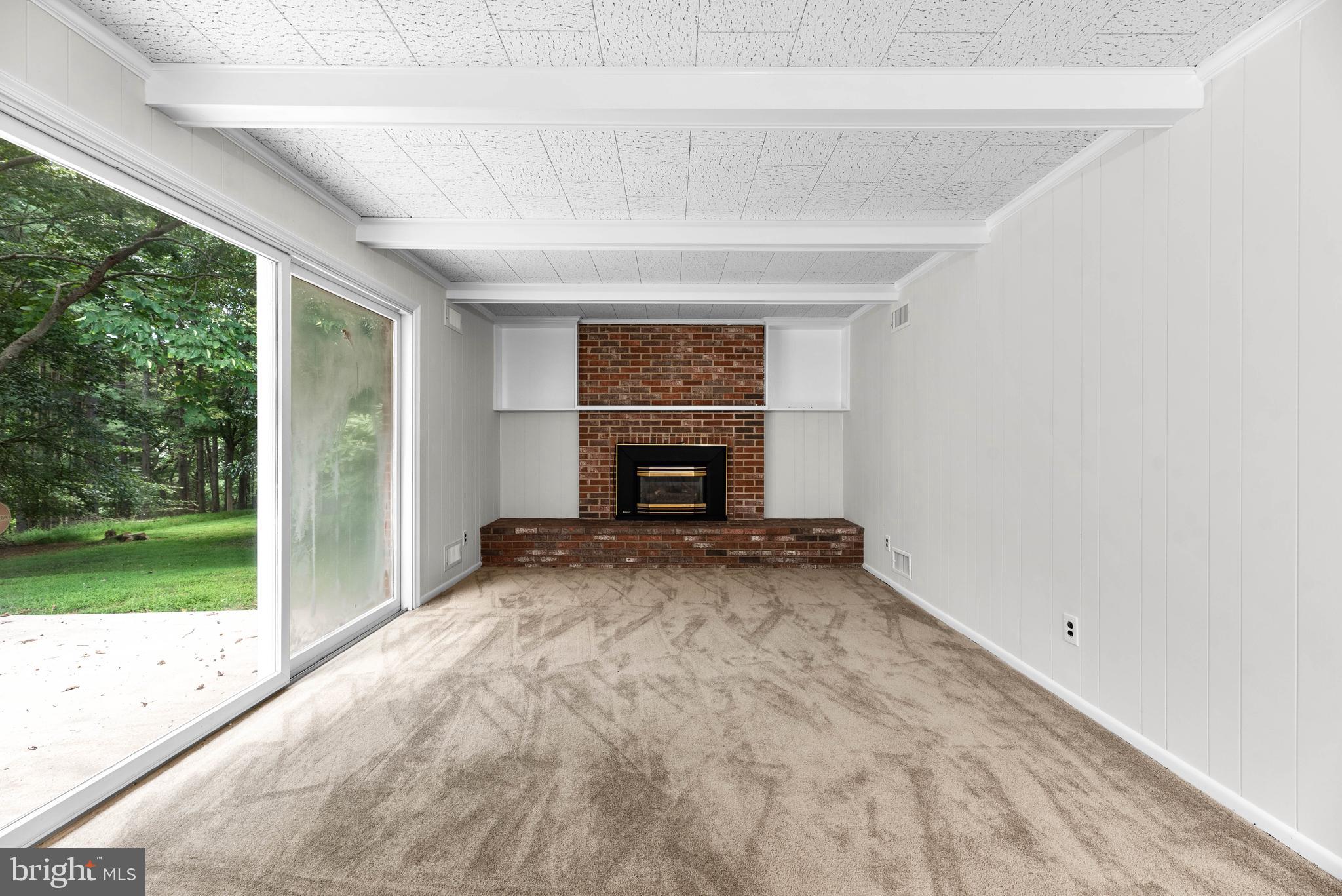 7350 Sanner Road Clarksville, MD 21029 - Photo 17 of 48 Family Room with Sliders to Patio