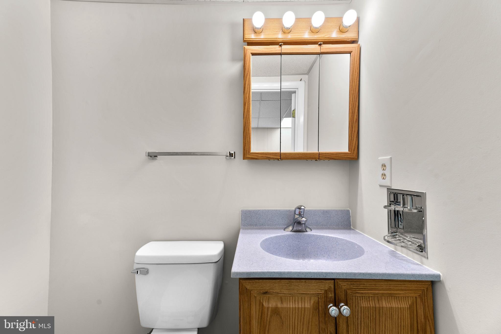 7350 Sanner Road Clarksville, MD 21029 - Photo 33 of 48 Powder Room