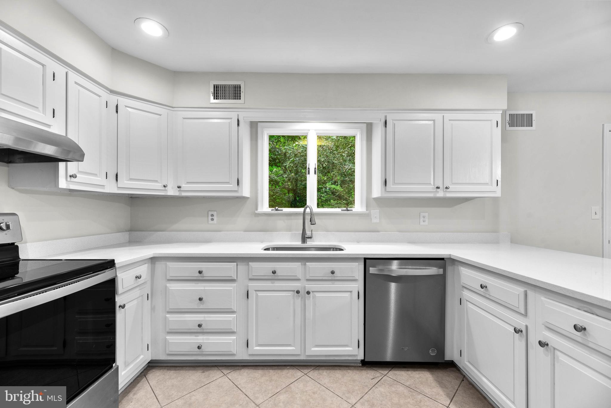 7350 Sanner Road Clarksville, MD 21029 - Photo 8 of 48 Kitchen
