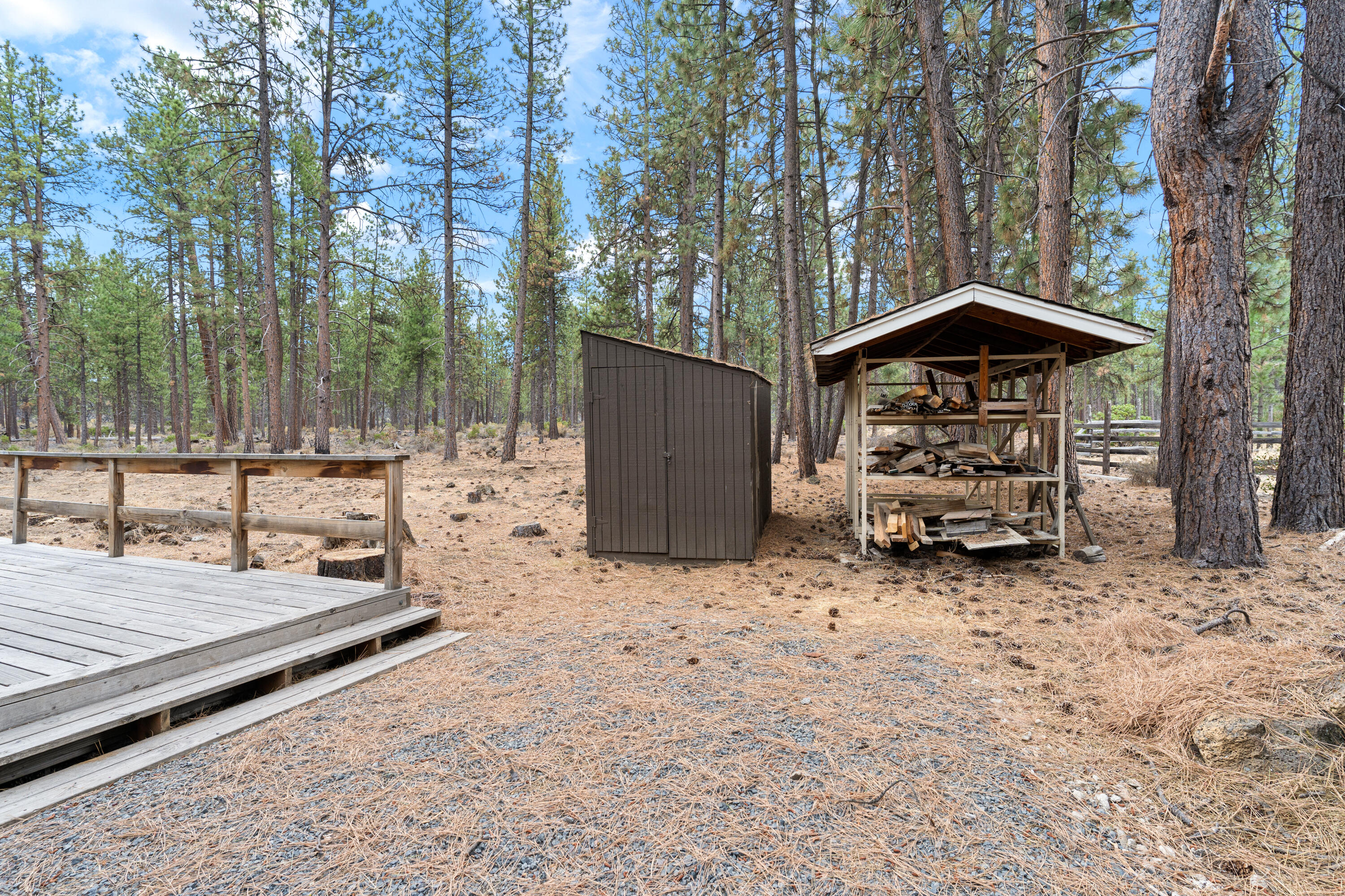 18979 Obsidian Road Bend, OR 97702 - Photo 19 of 26 DSC09206