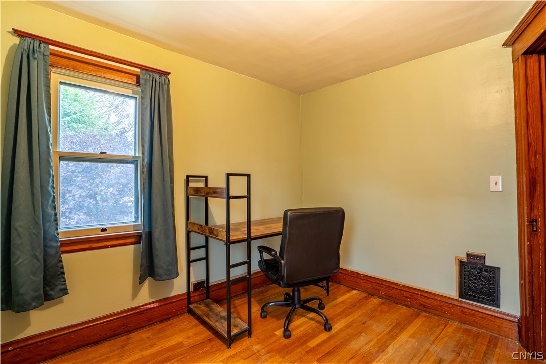 519 Broadway Street Oneida, NY 13421 - Photo 24 of 47