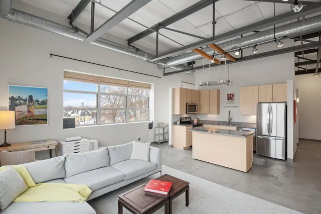 $1,795 | 111 East Franklin Avenue, Unit 316, Minneapolis, MN 55404