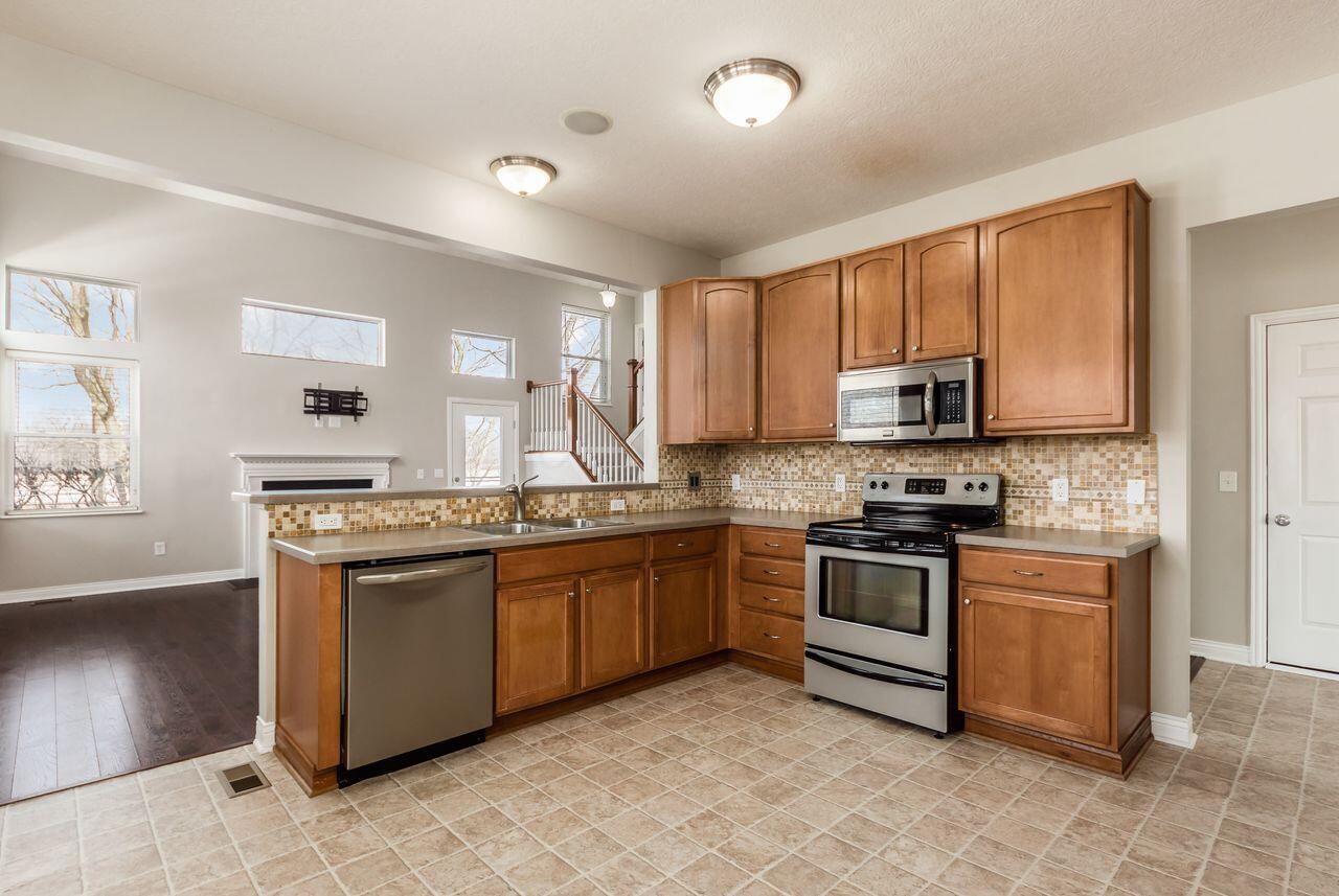 5906 Myrick Road Dublin, OH 43016 - Photo 17 of 49 Kitchen