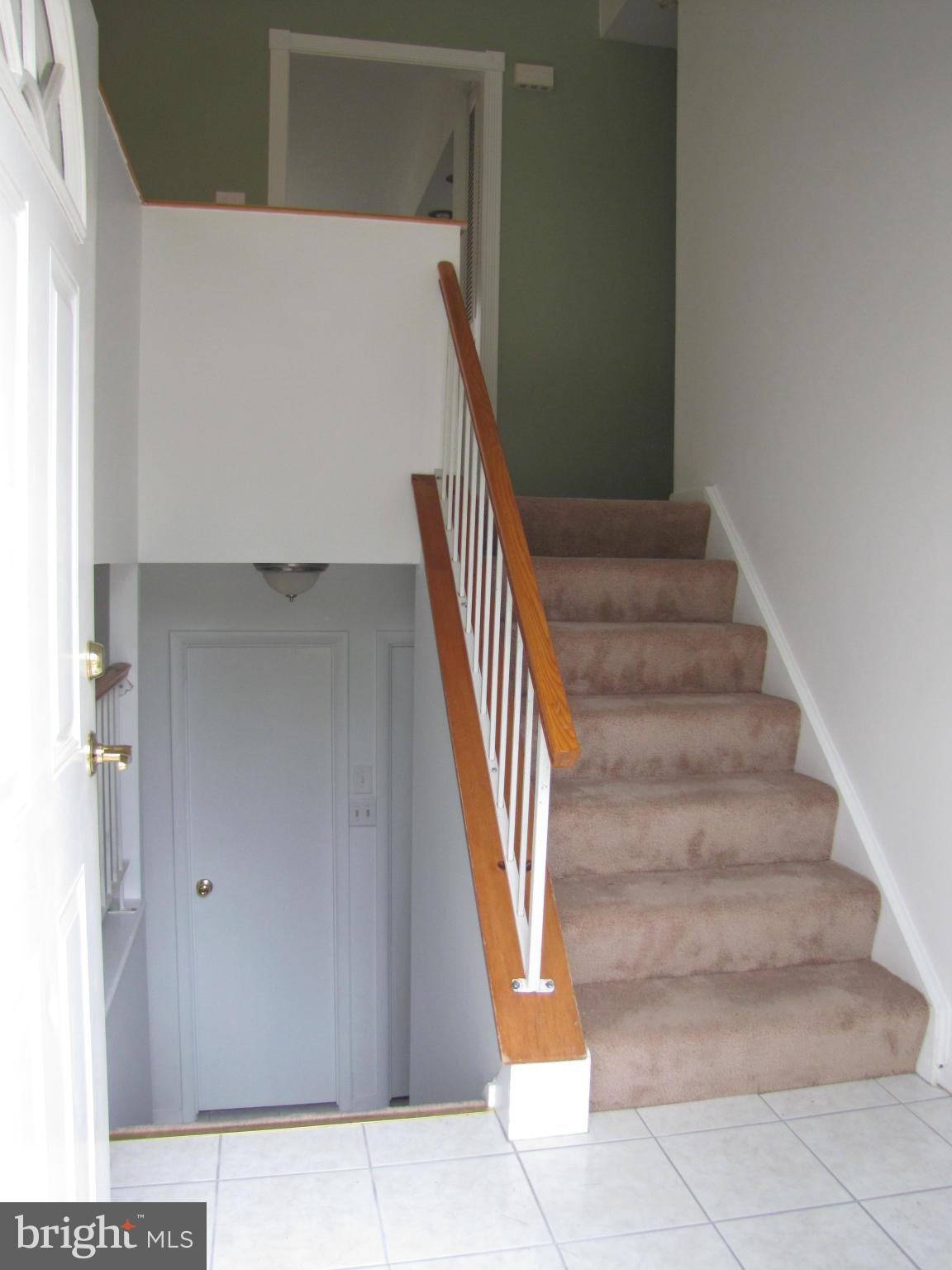 6348 Sandchain Road Columbia, MD 21045 - Photo 13 of 24 a view of entryway