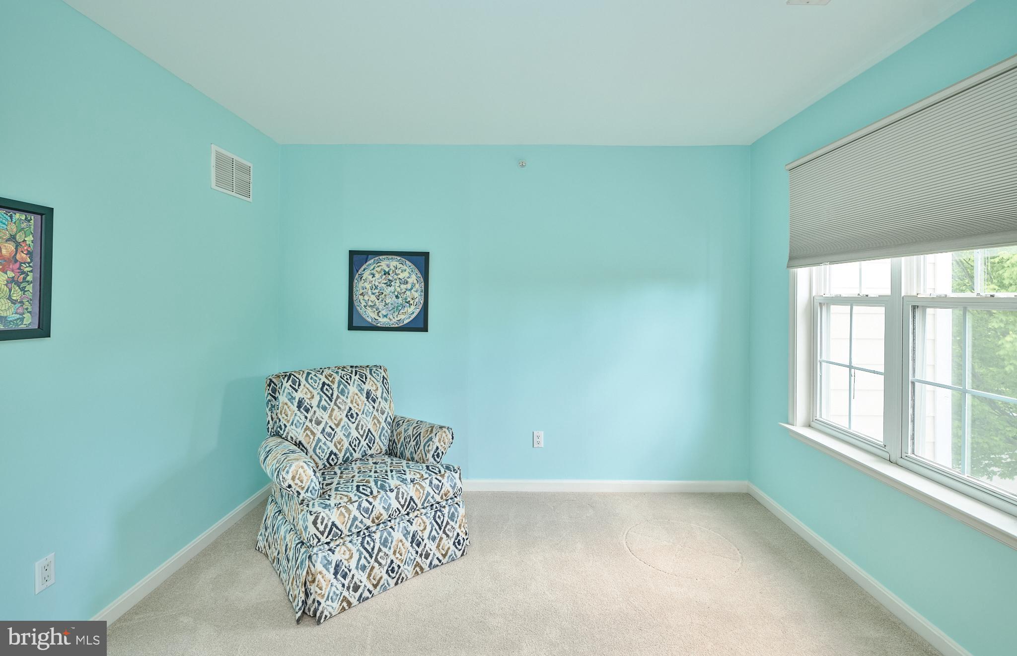 2099 Brookshire Road Furlong, PA 18925 - Photo 23 of 36 Sitting room