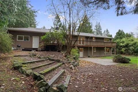 $1,070,000 | 20614 4th Avenue Southwest, Normandy Park, WA 98166