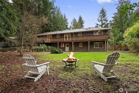 $1,070,000 | 20614 4th Avenue Southwest, Normandy Park, WA 98166