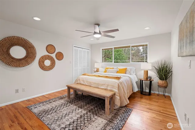 $1,070,000 | 20614 4th Avenue Southwest, Normandy Park, WA 98166