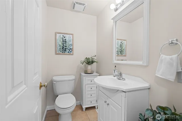 $1,070,000 | 20614 4th Avenue Southwest, Normandy Park, WA 98166