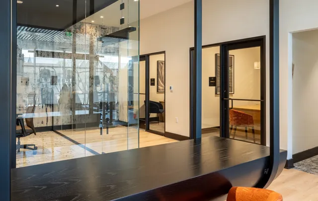 $4,300 | 32 Oakland Avenue, Unit 913, Jersey City, NJ 07306