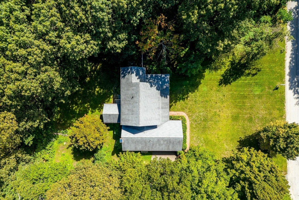 24 Stoneybrook Road Charlton, MA 01507 - Photo 36 of 41 Gallery Image 36