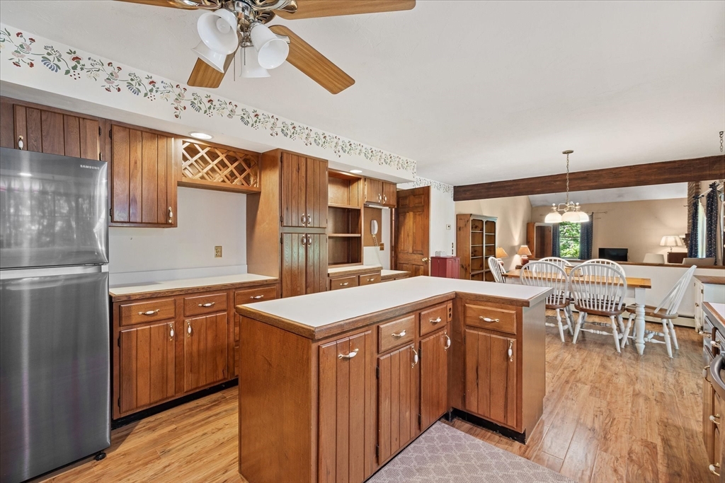 24 Stoneybrook Road Charlton, MA 01507 - Photo 6 of 41 Gallery Image 6