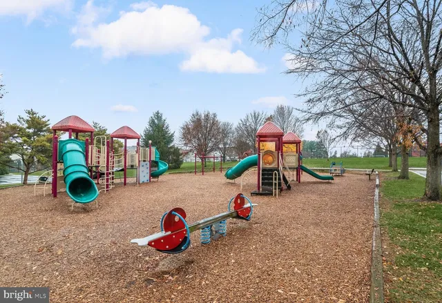 a view of outdoor space and basketball area