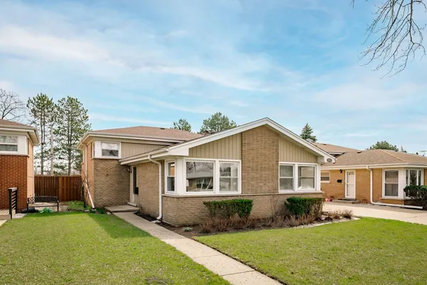 $459,000 | 8929 National Avenue, Morton Grove, IL 60053