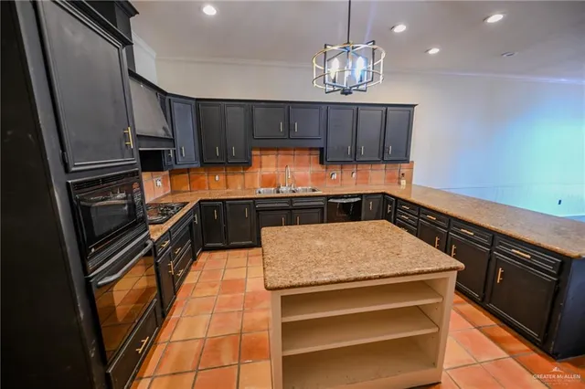 $462,500 | 201 West Pineridge Lane, McAllen, TX 78503
