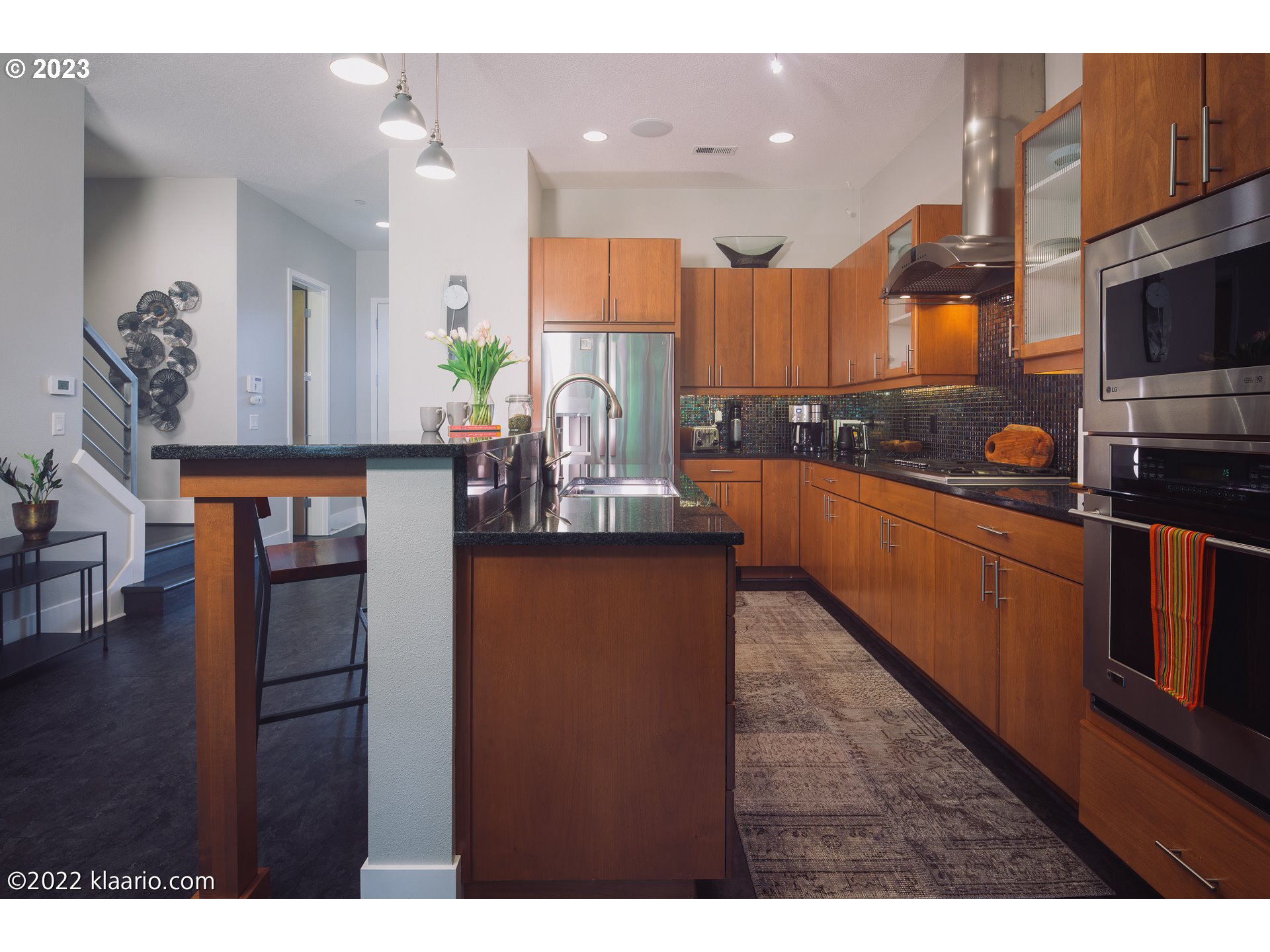 10184 Southwest Morrison Street Portland, OR 97225 - Photo 7 of 30 Gallery Image 7
