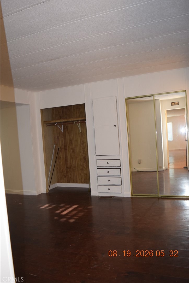 23500 The Old Road, Unit 9 Newhall, CA 91321 - Photo 29 of 56 Primary bedroom.