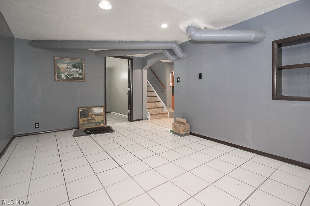 4165 Verona Road Cleveland, OH 44121 - Photo 27 of 35 Gallery Image 27