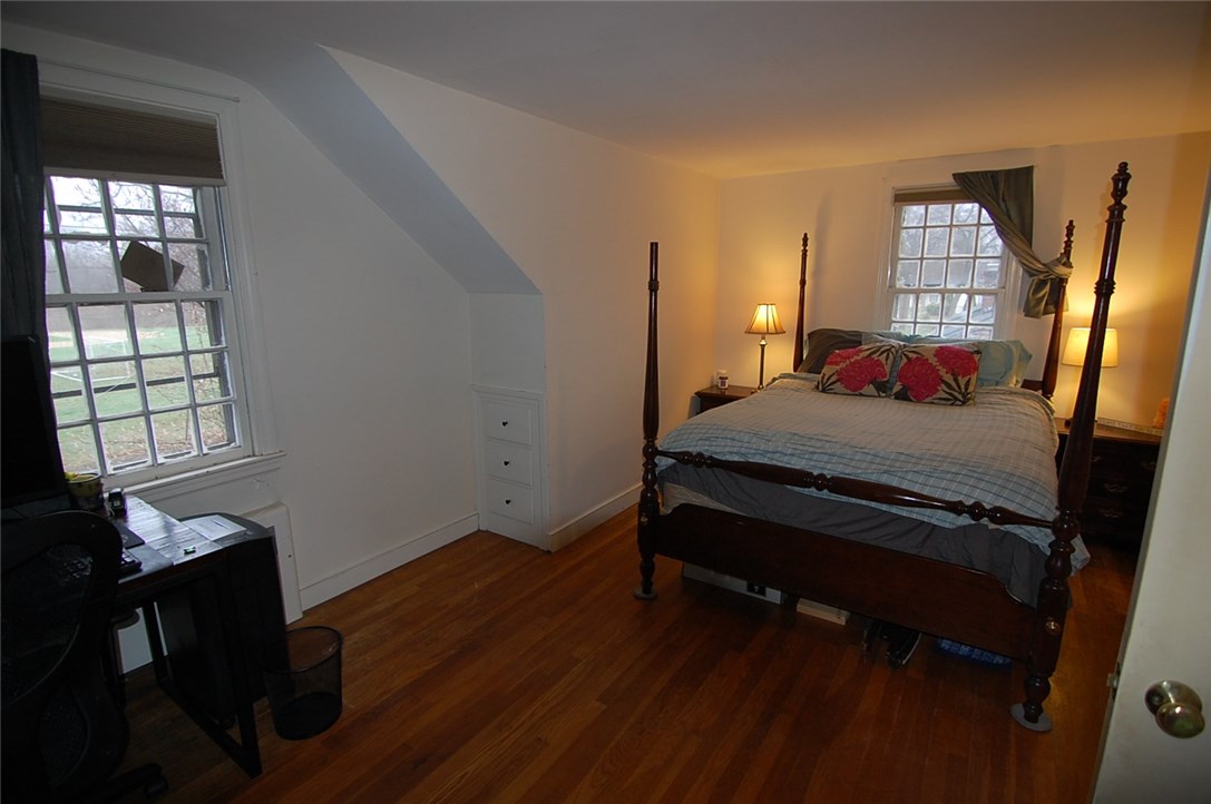 103 Walnut Road Barrington, RI 02806 - Photo 14 of 24 Gallery Image 14