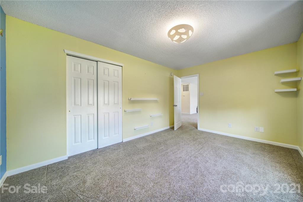 1713 Grove Tree Lane Clover, SC 29710 - Photo 24 of 37 Gallery Image 24