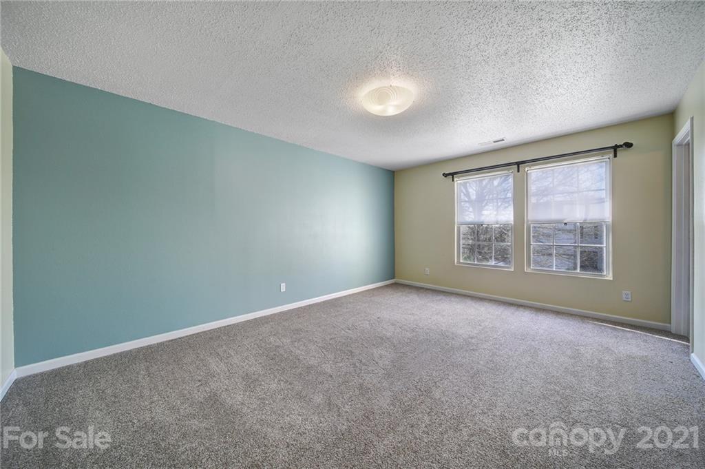 1713 Grove Tree Lane Clover, SC 29710 - Photo 25 of 37 Gallery Image 25