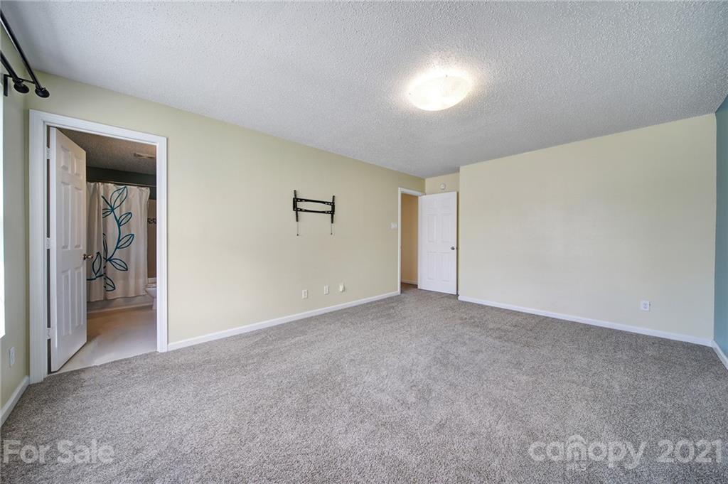 1713 Grove Tree Lane Clover, SC 29710 - Photo 26 of 37 Gallery Image 26