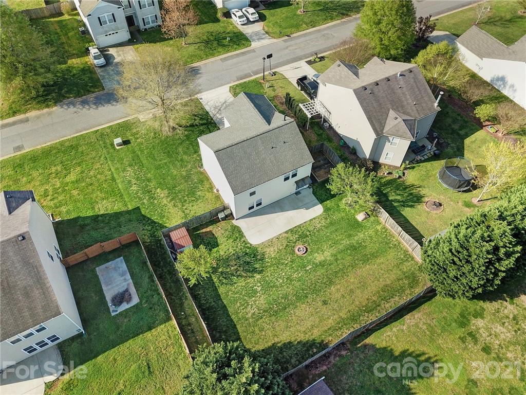 1713 Grove Tree Lane Clover, SC 29710 - Photo 32 of 37 Gallery Image 32