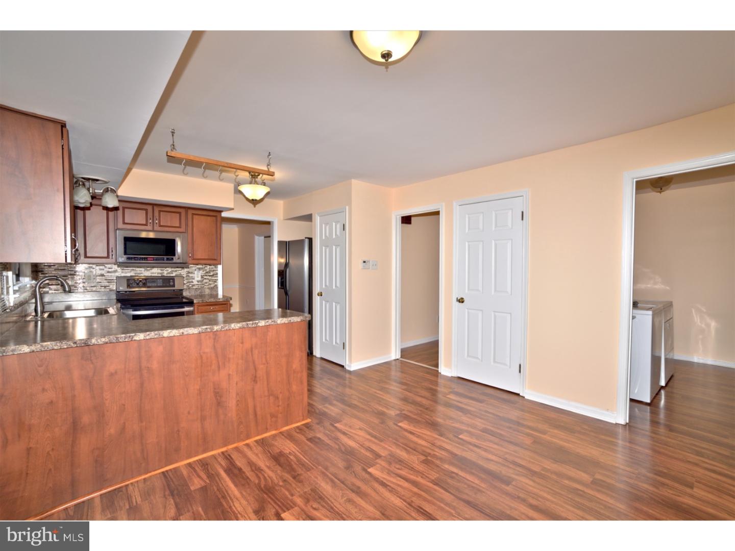 416 Welsford Road Fairless Hills, PA 19030 - Photo 6 of 25 Gallery Image 6