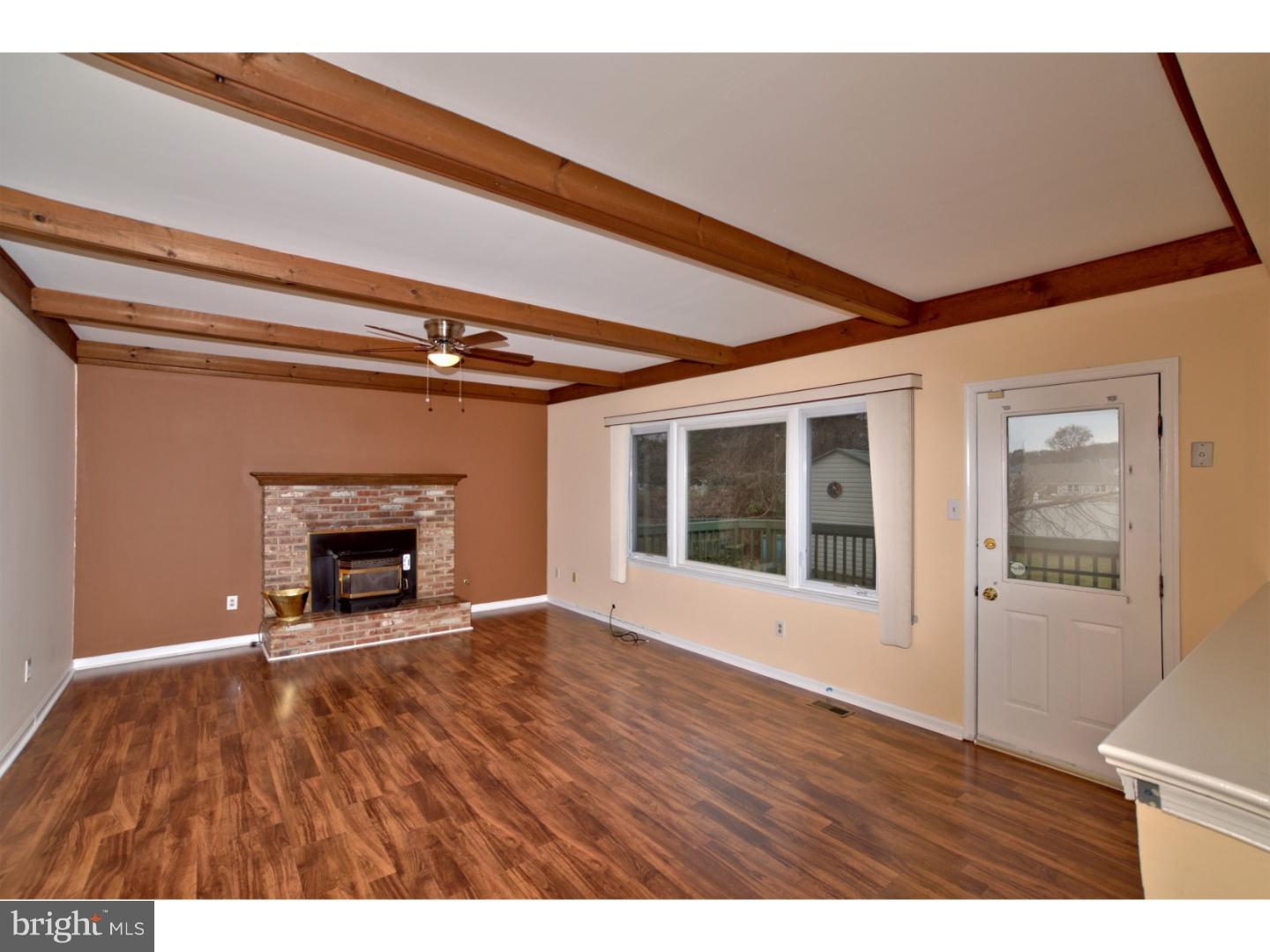 416 Welsford Road Fairless Hills, PA 19030 - Photo 10 of 25 Gallery Image 10