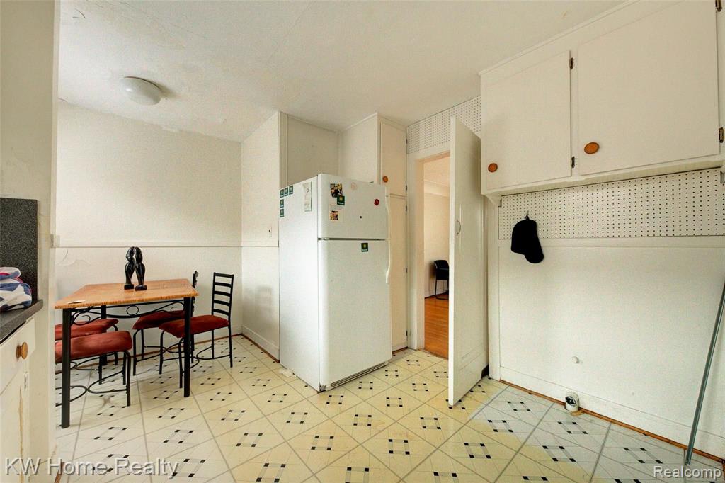 20251 Stratford Road Detroit, MI 48221 - Photo 24 of 42