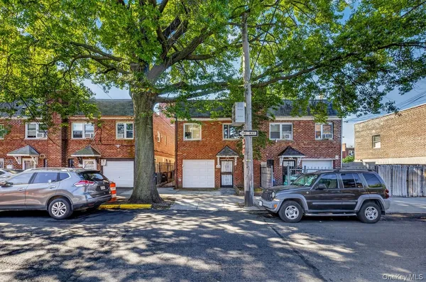 $1,180,000 | 96-28 41st Avenue | South Corona