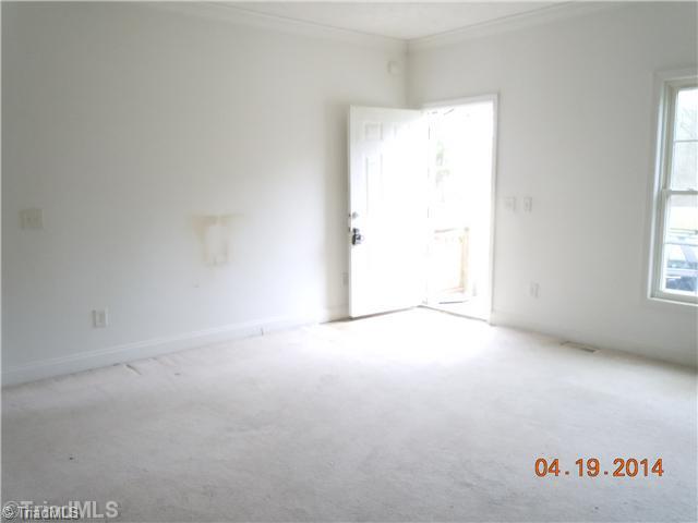 523 Motsinger Road Thomasville, NC 27360 - Photo 9 of 12 Entry.