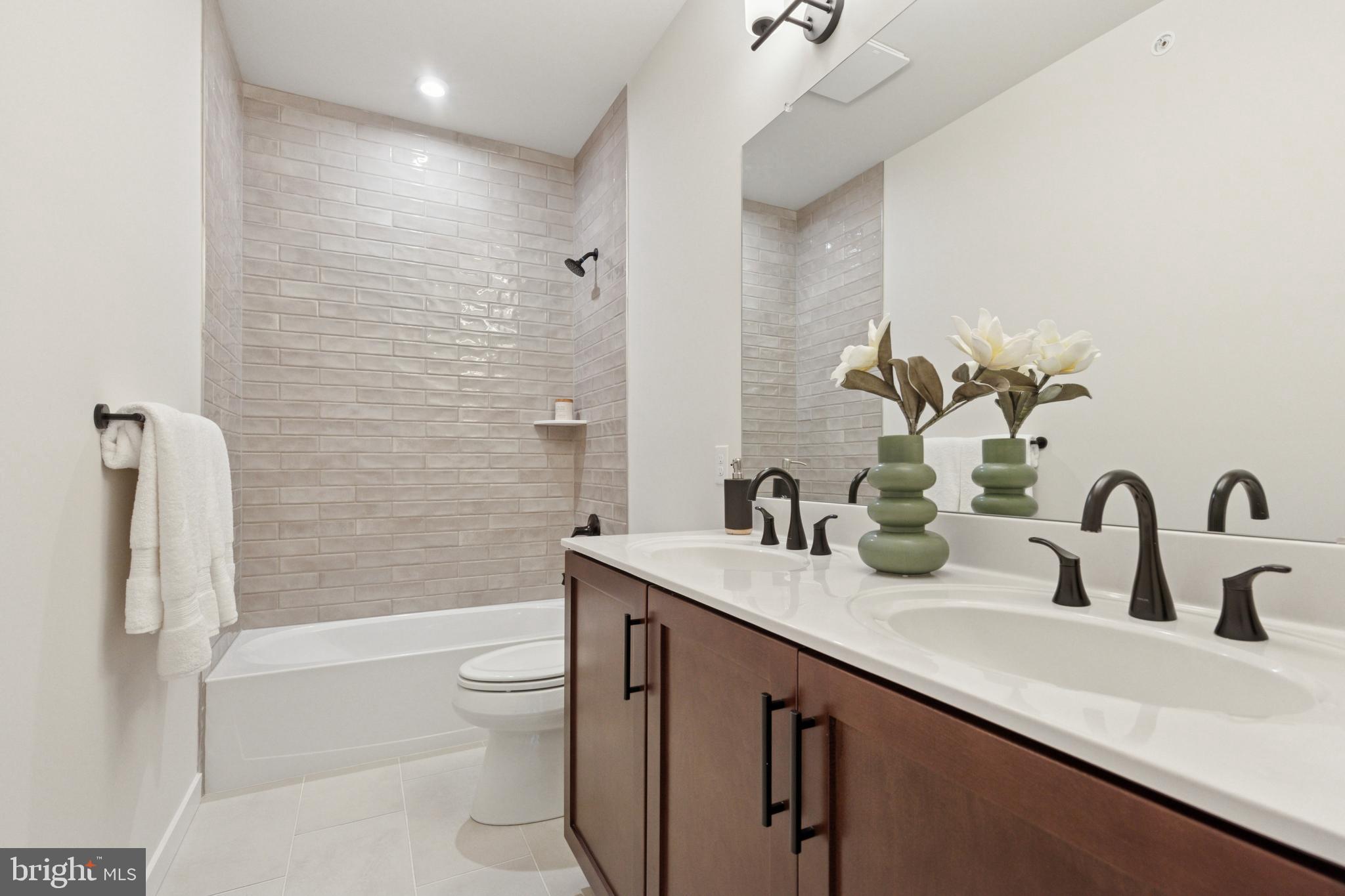 8 Alroy Road, Unit HOMESITE 109 Malvern, PA 19355 - Photo 13 of 14 Model home for representation