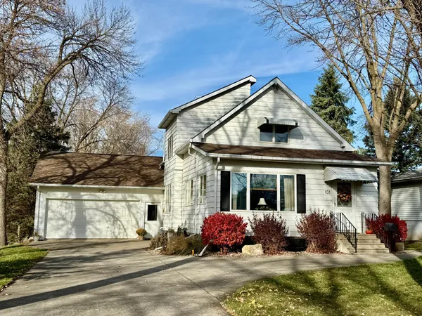 $226,000 | 101 East Hawthorne Street, Albert Lea, MN 56007