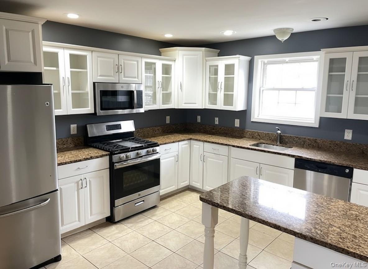 10 State Street, Unit 2 Poughkeepsie, NY 12601 - Photo 3 of 12