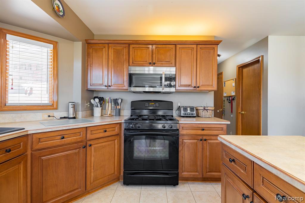28176 Cotton Road Chesterfield, MI 48047 - Photo 12 of 35