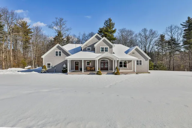 $949,000 | 391 Turner Way, Laconia, NH 03246