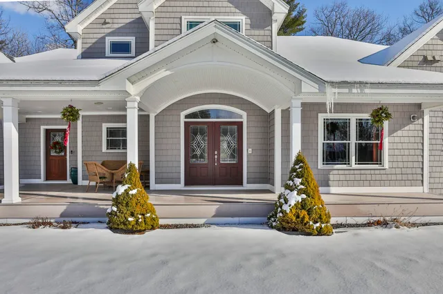 $949,000 | 391 Turner Way, Laconia, NH 03246