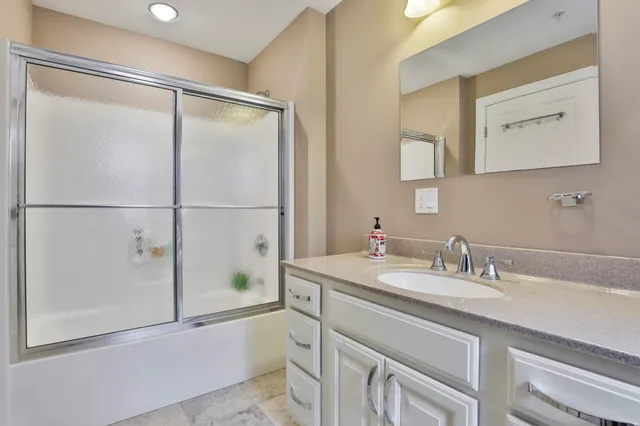 $949,000 | 391 Turner Way, Laconia, NH 03246